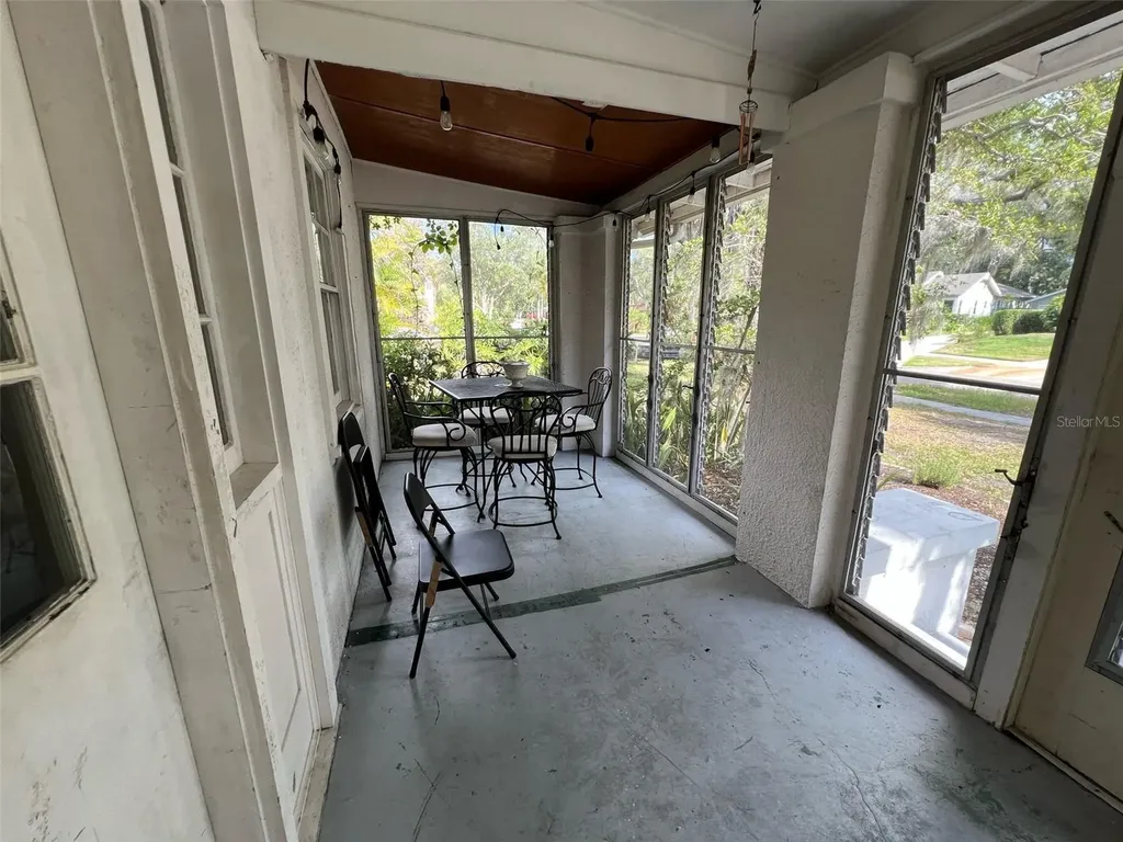228 President Street Dunedin FL 34698