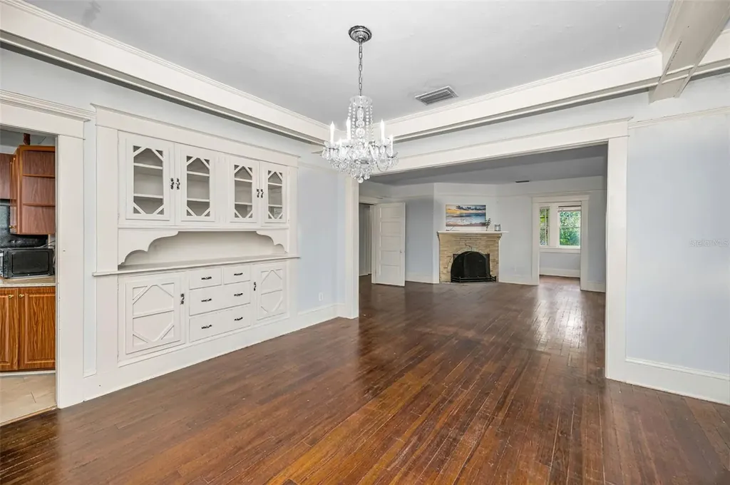 228 President Street Dunedin FL 34698