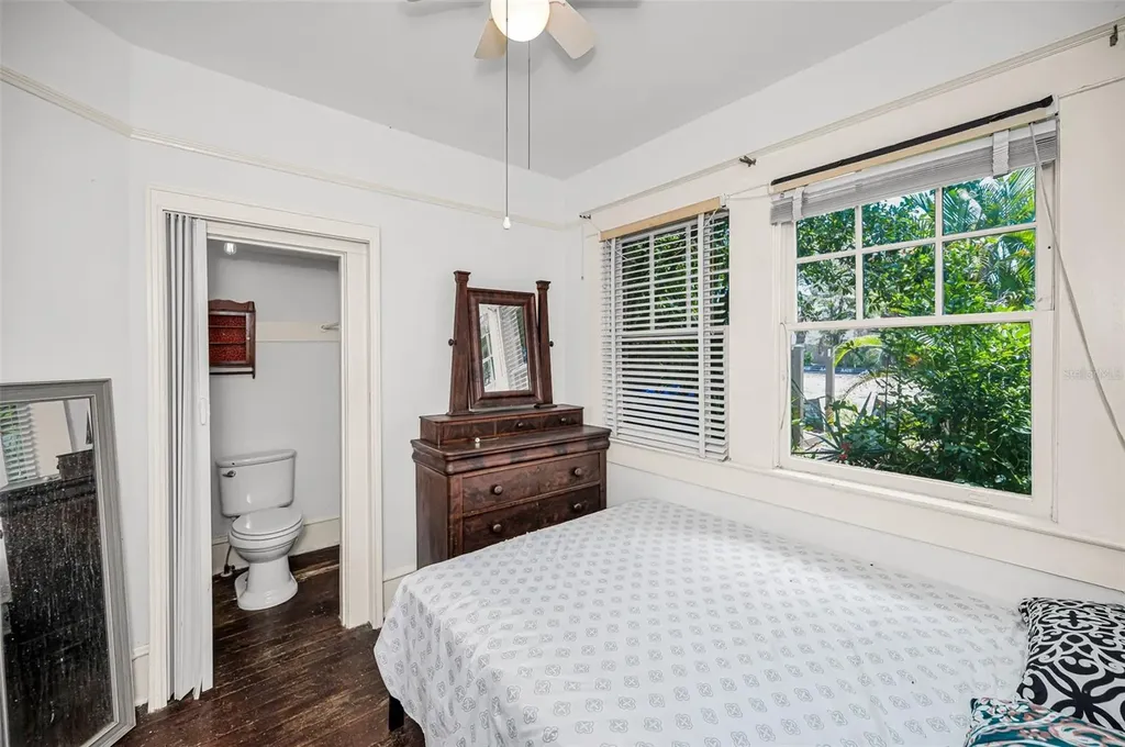 228 President Street Dunedin FL 34698