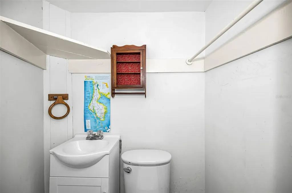 228 President Street Dunedin FL 34698