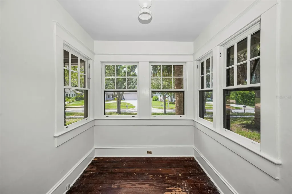 228 President Street Dunedin FL 34698