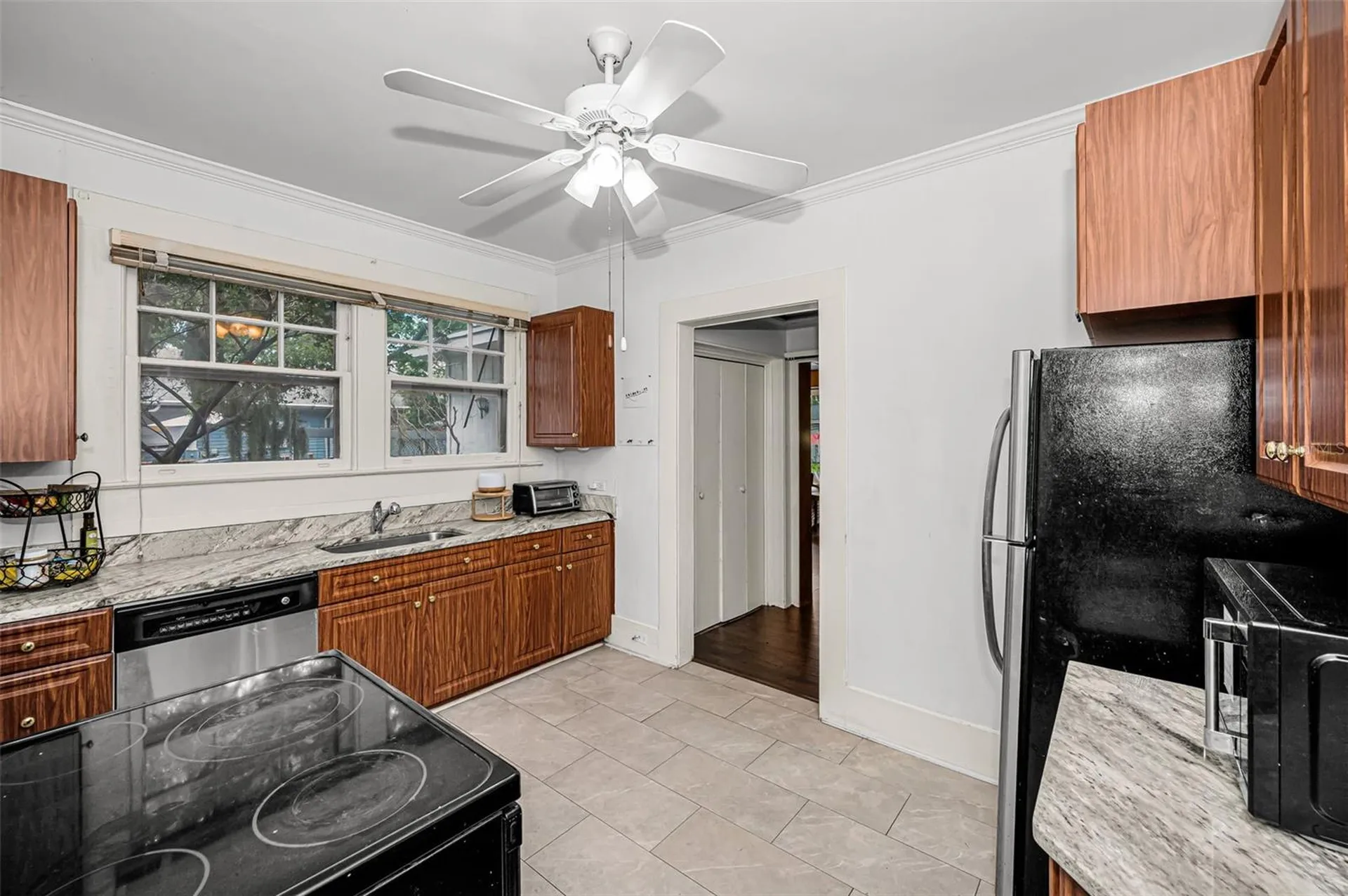 228 President Street Dunedin FL 34698