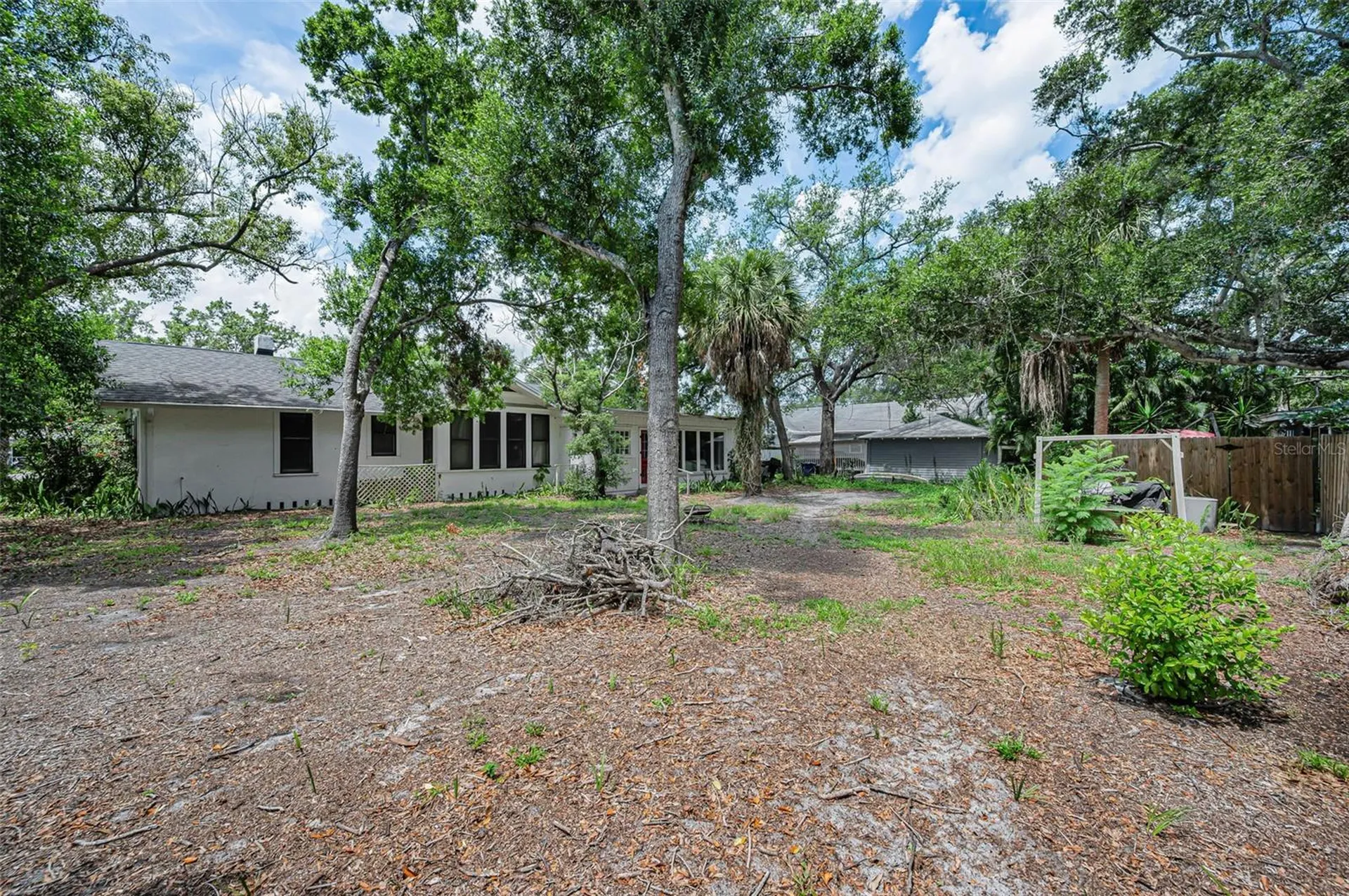 228 President Street Dunedin FL 34698