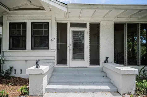 228 President Street Dunedin FL 34698