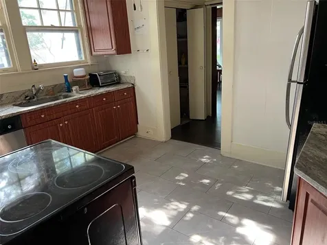 228 President Street Dunedin FL 34698