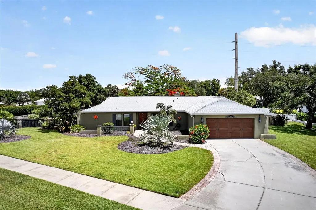 3695 Country Place Boulevard Sarasota FL 34233