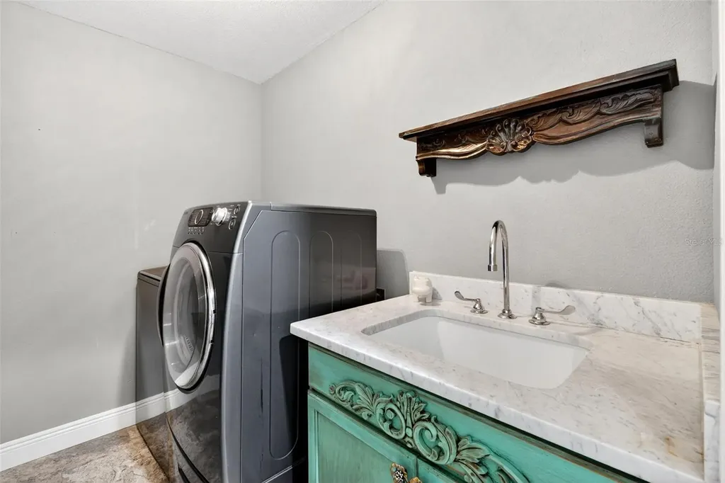 3695 Country Place Boulevard Sarasota FL 34233