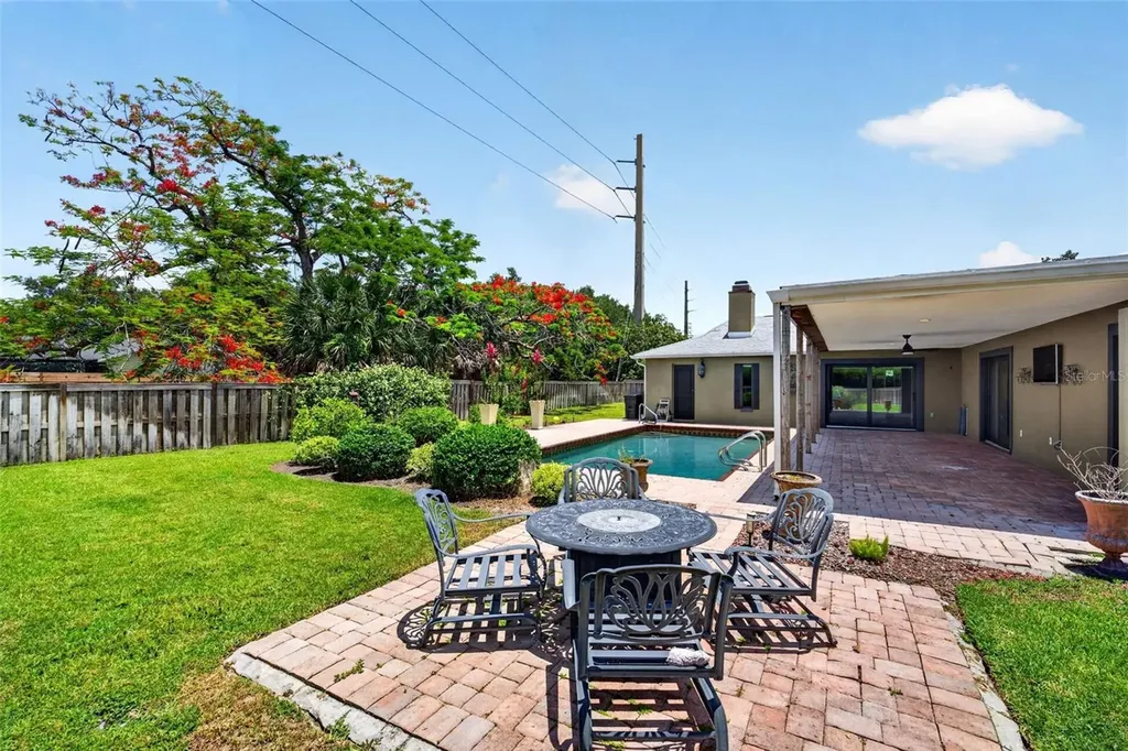 3695 Country Place Boulevard Sarasota FL 34233