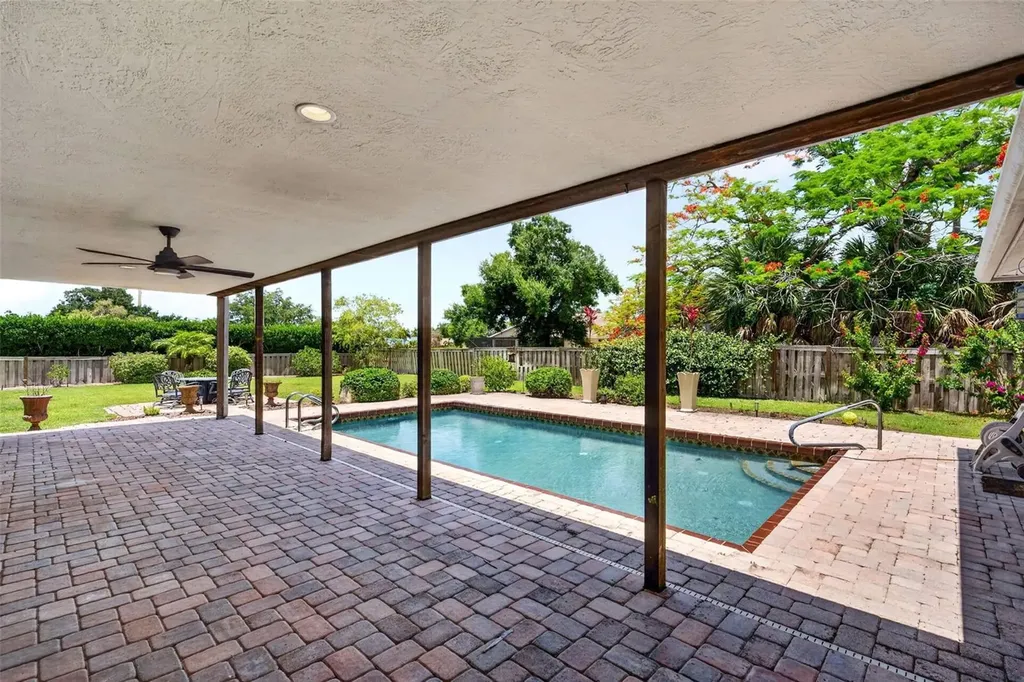 3695 Country Place Boulevard Sarasota FL 34233