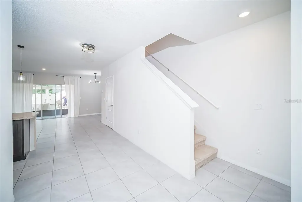 9039 Alba Lane Kissimmee FL 34747