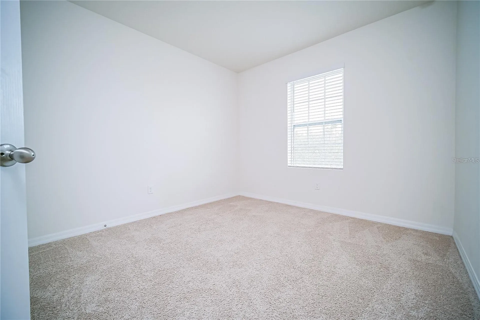 9039 Alba Lane Kissimmee FL 34747
