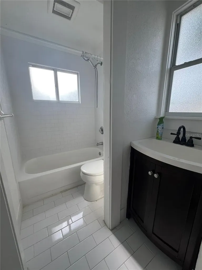 429 Ruth Lane Orlando FL 32801