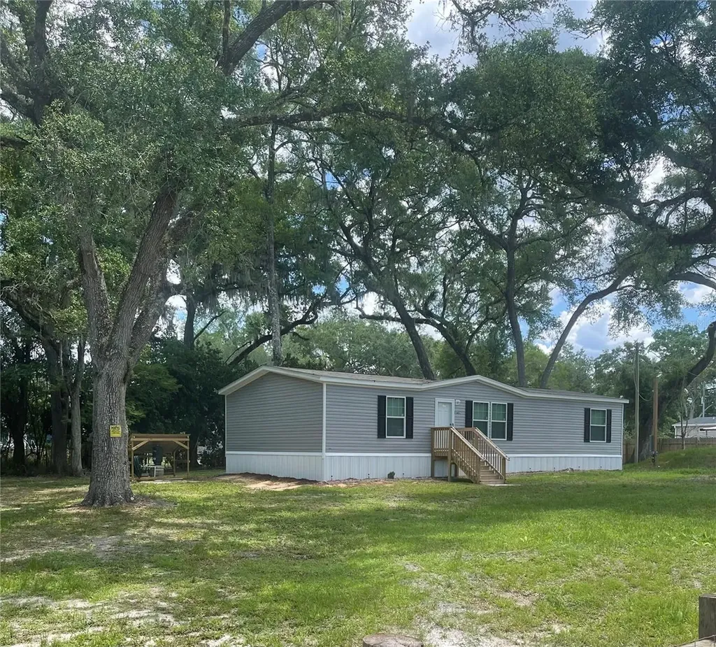 11487 SW 42nd Terrace Webster FL 33597