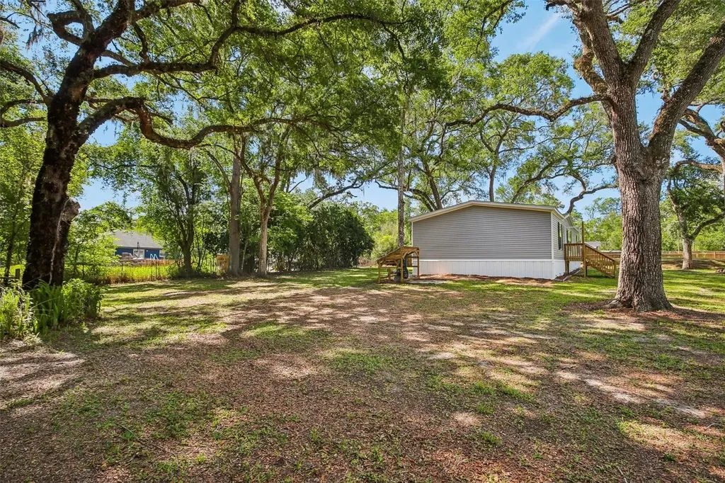 11487 SW 42nd Terrace Webster FL 33597