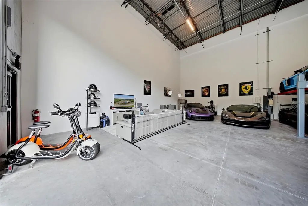 6500 Motor Enclave Way Tampa FL 33610