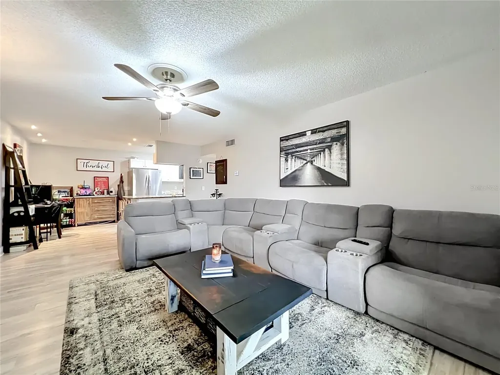 918 Lake Destiny Road Altamonte Springs FL 32714