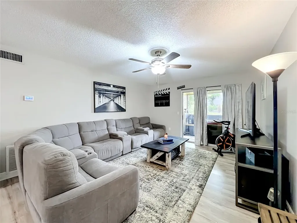 918 Lake Destiny Road Altamonte Springs FL 32714