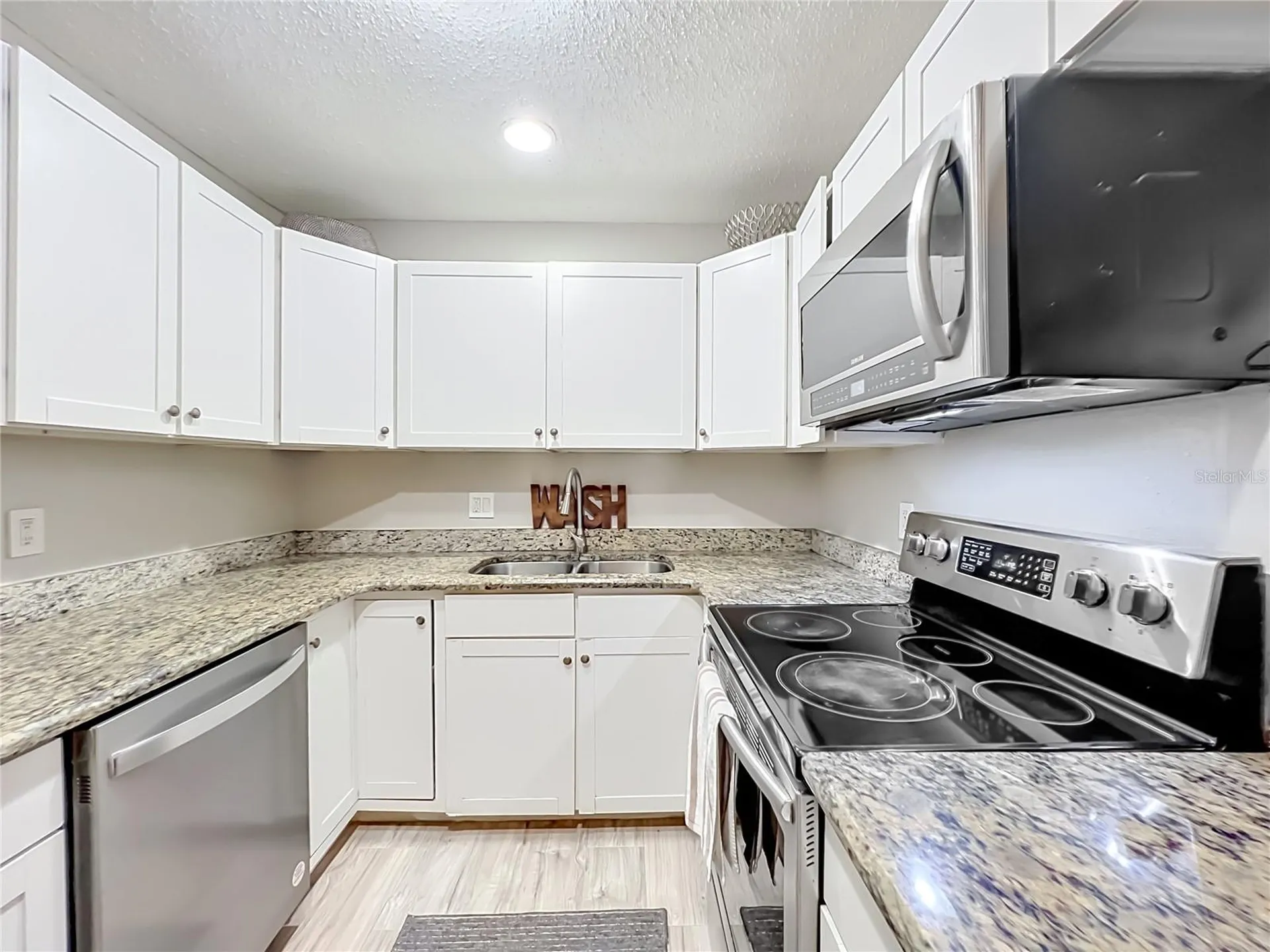 918 Lake Destiny Road Altamonte Springs FL 32714