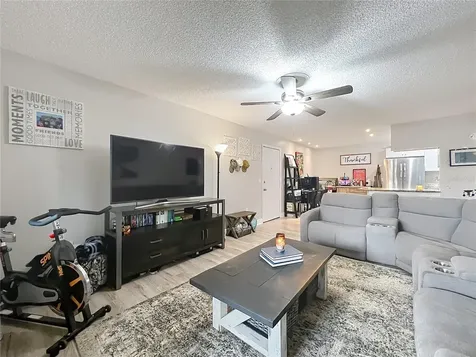 918 Lake Destiny Road Altamonte Springs FL 32714