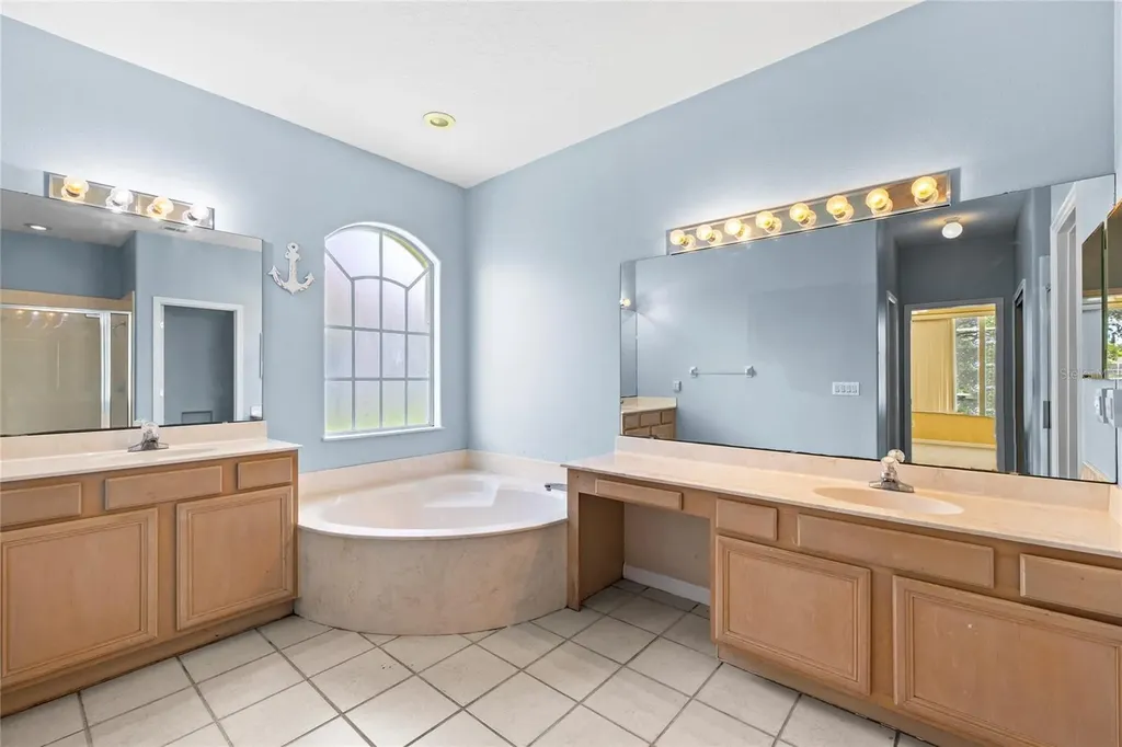 1726 Golfview Drive Kissimmee FL 34746