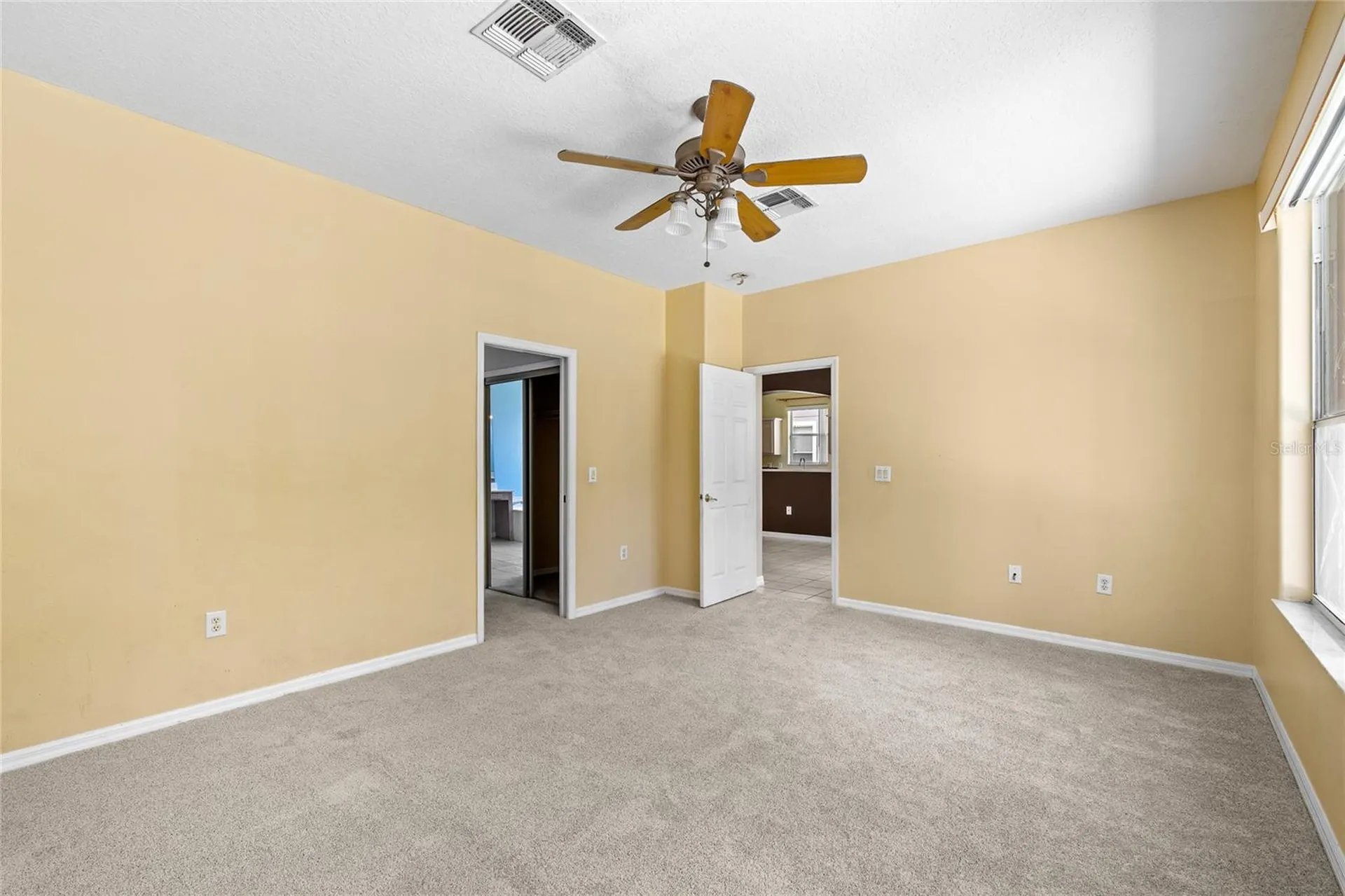 1726 Golfview Drive Kissimmee FL 34746
