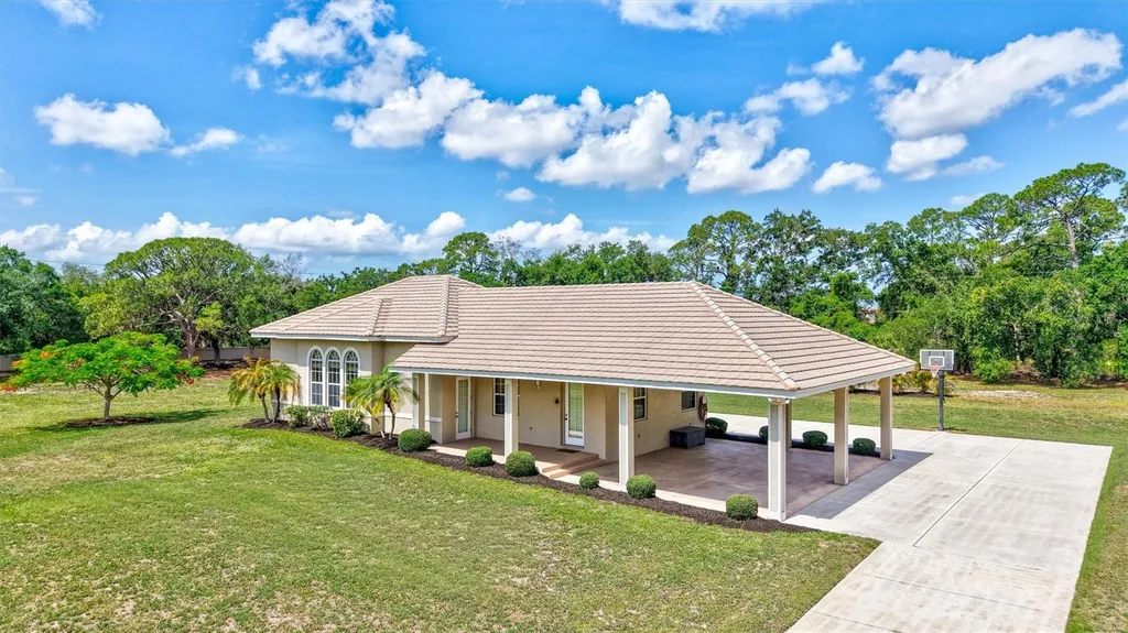1045 Fox Creek Drive Sarasota FL 34240