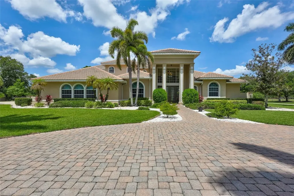 1045 Fox Creek Drive Sarasota FL 34240