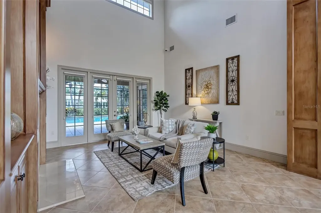 1045 Fox Creek Drive Sarasota FL 34240