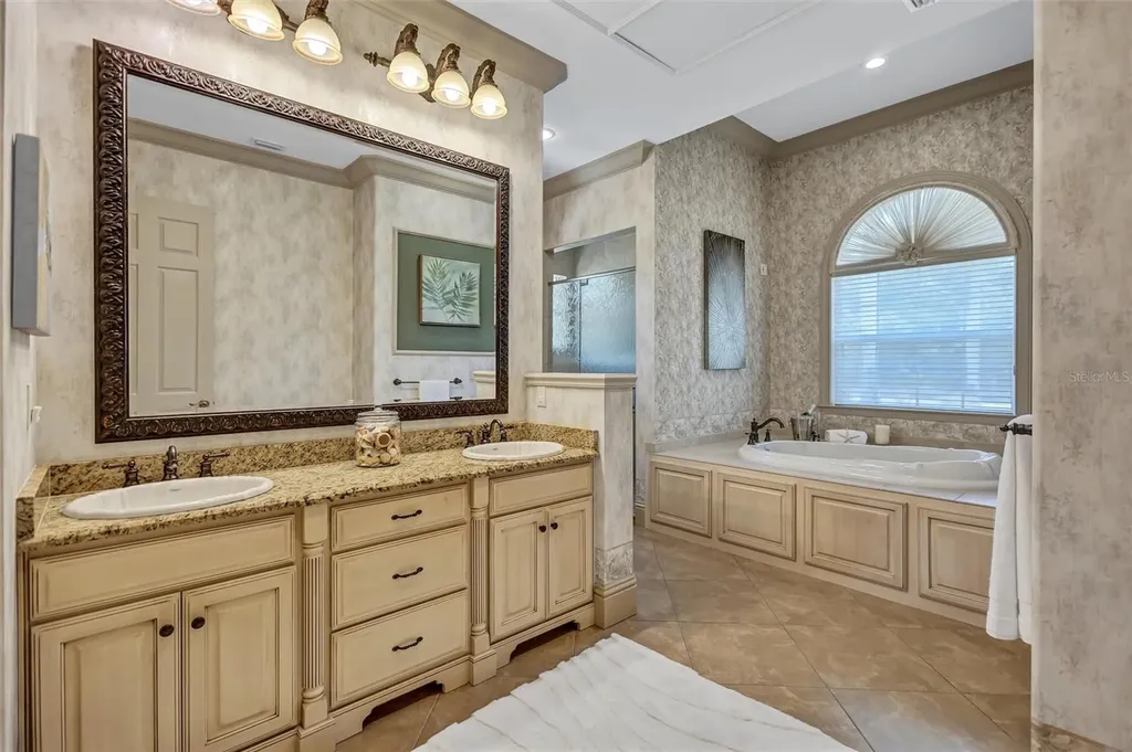 1045 Fox Creek Drive Sarasota FL 34240