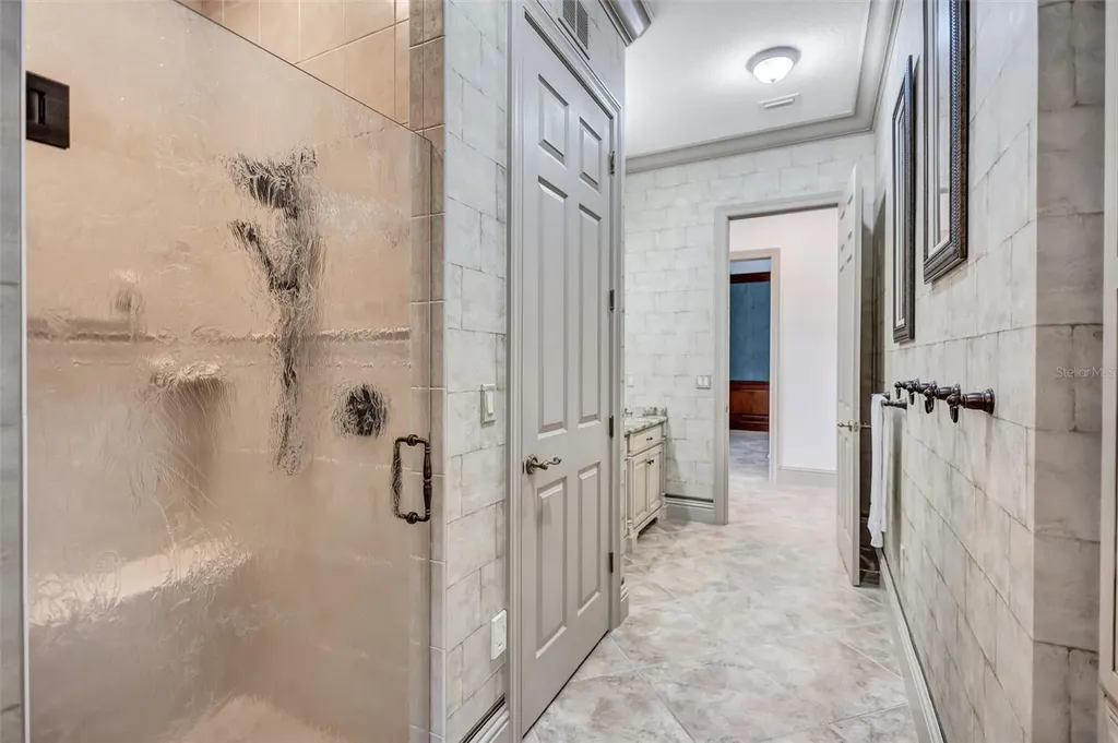 1045 Fox Creek Drive Sarasota FL 34240