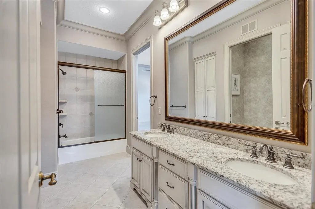1045 Fox Creek Drive Sarasota FL 34240