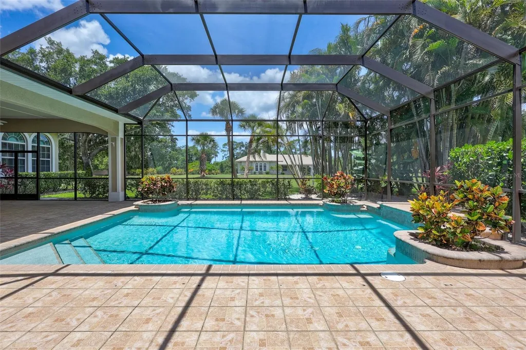 1045 Fox Creek Drive Sarasota FL 34240