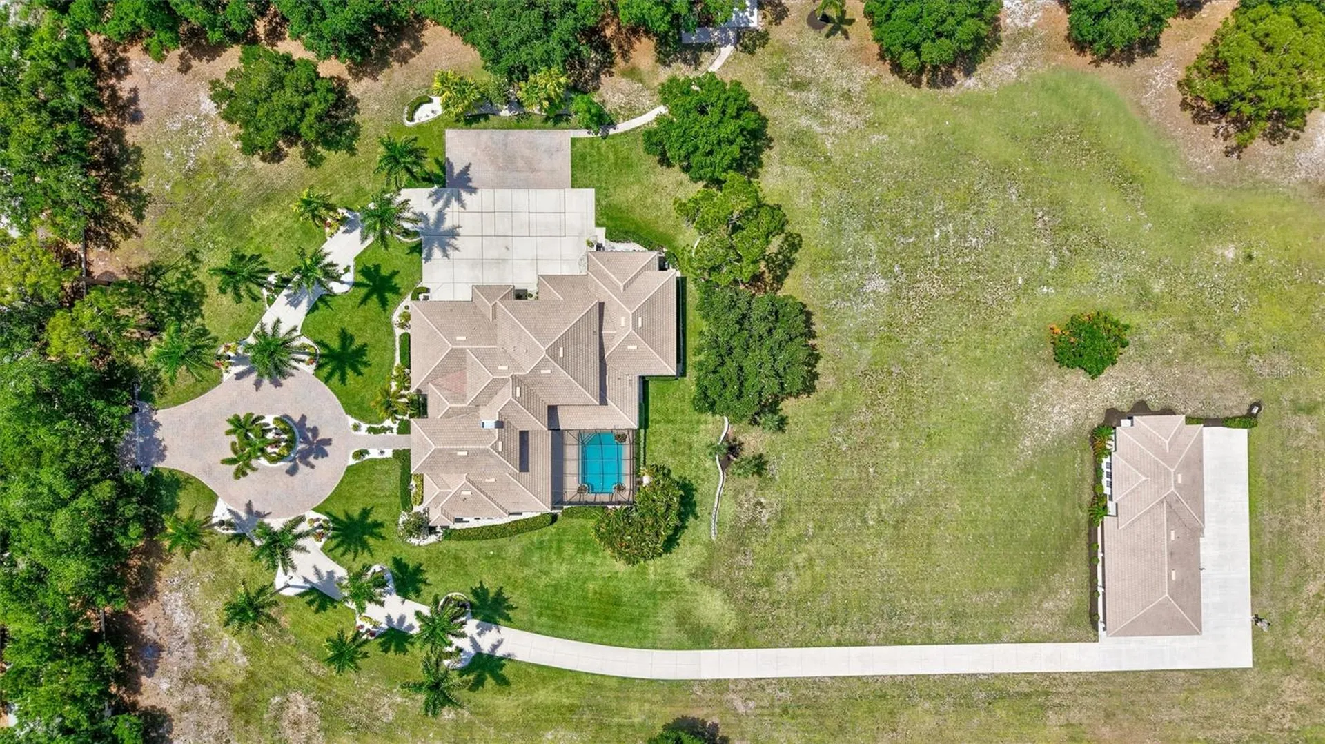 1045 Fox Creek Drive Sarasota FL 34240