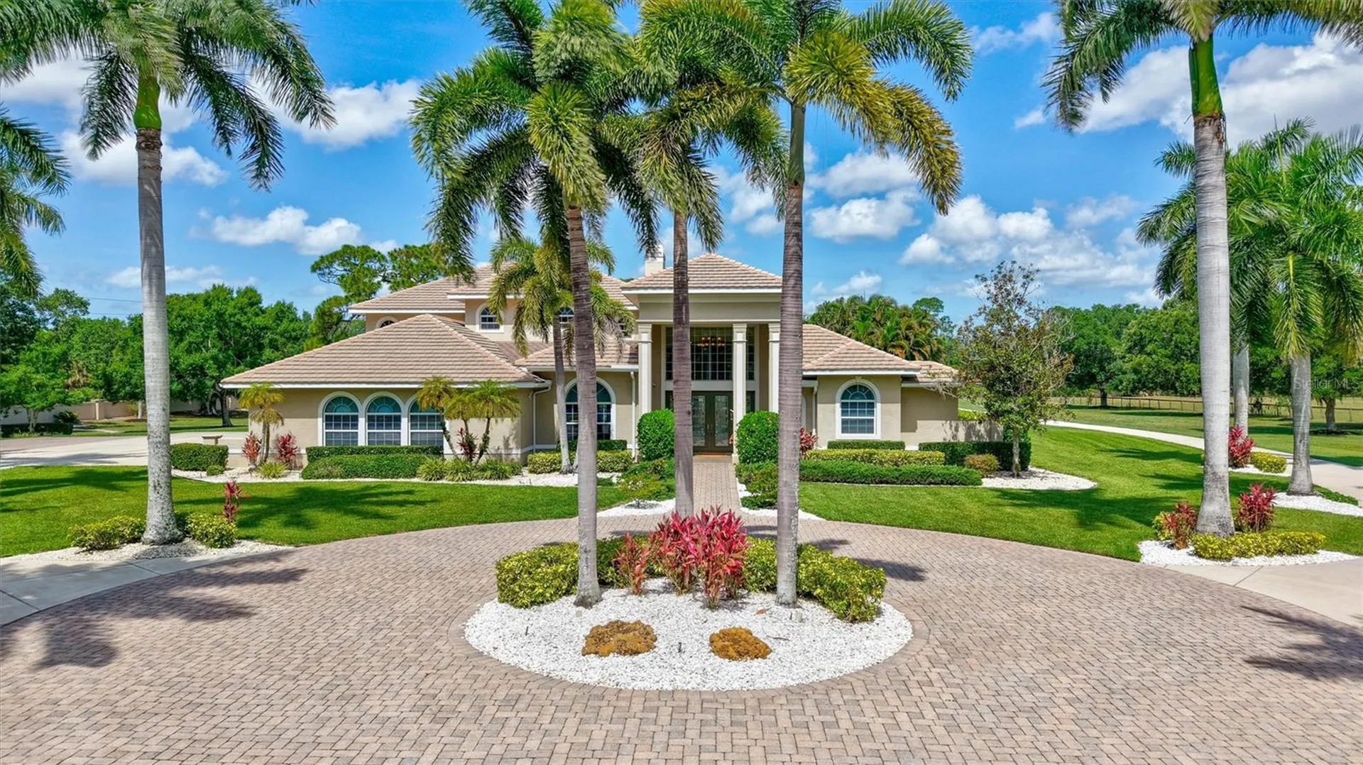 1045 Fox Creek Drive Sarasota FL 34240