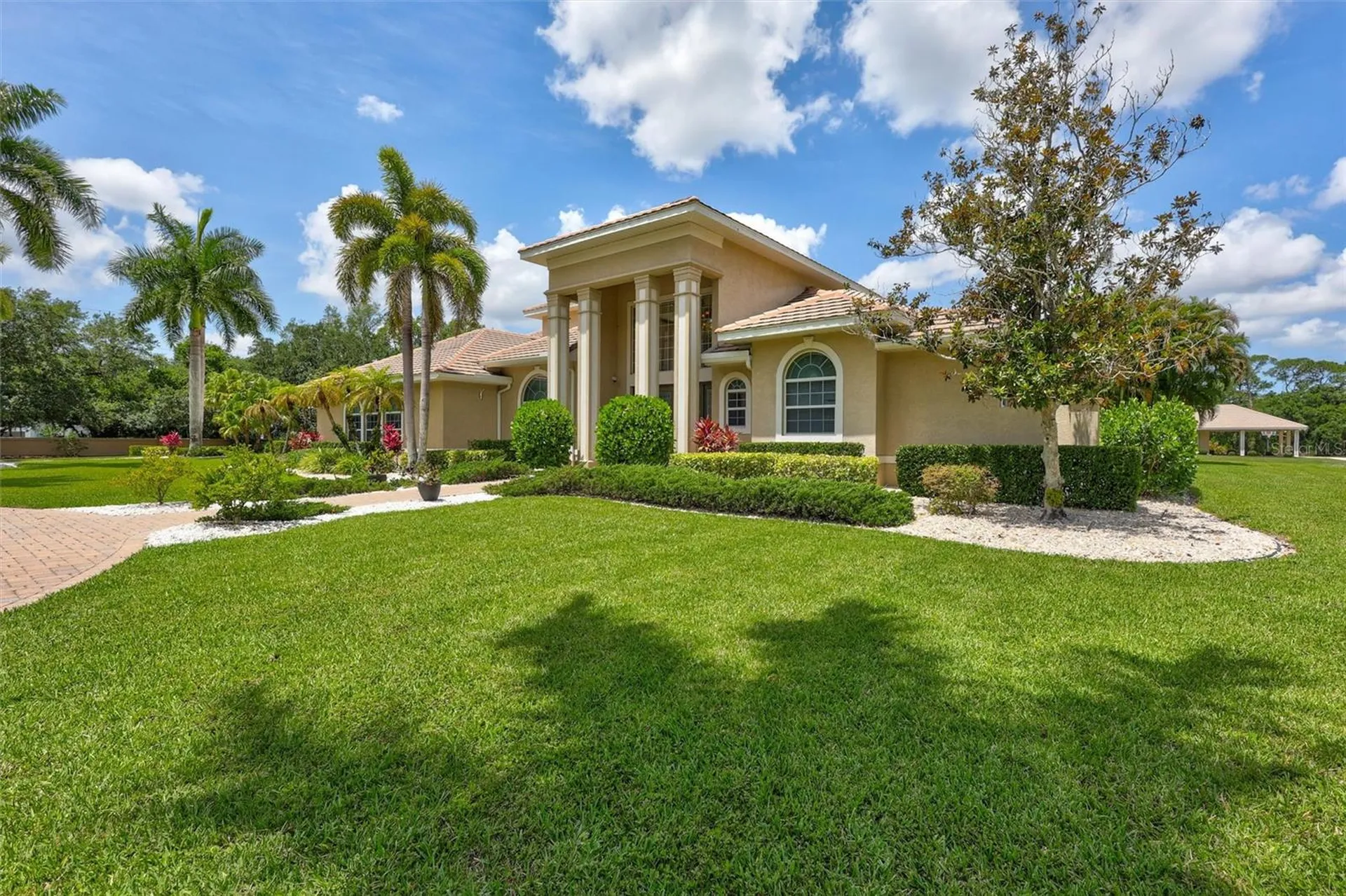 1045 Fox Creek Drive Sarasota FL 34240