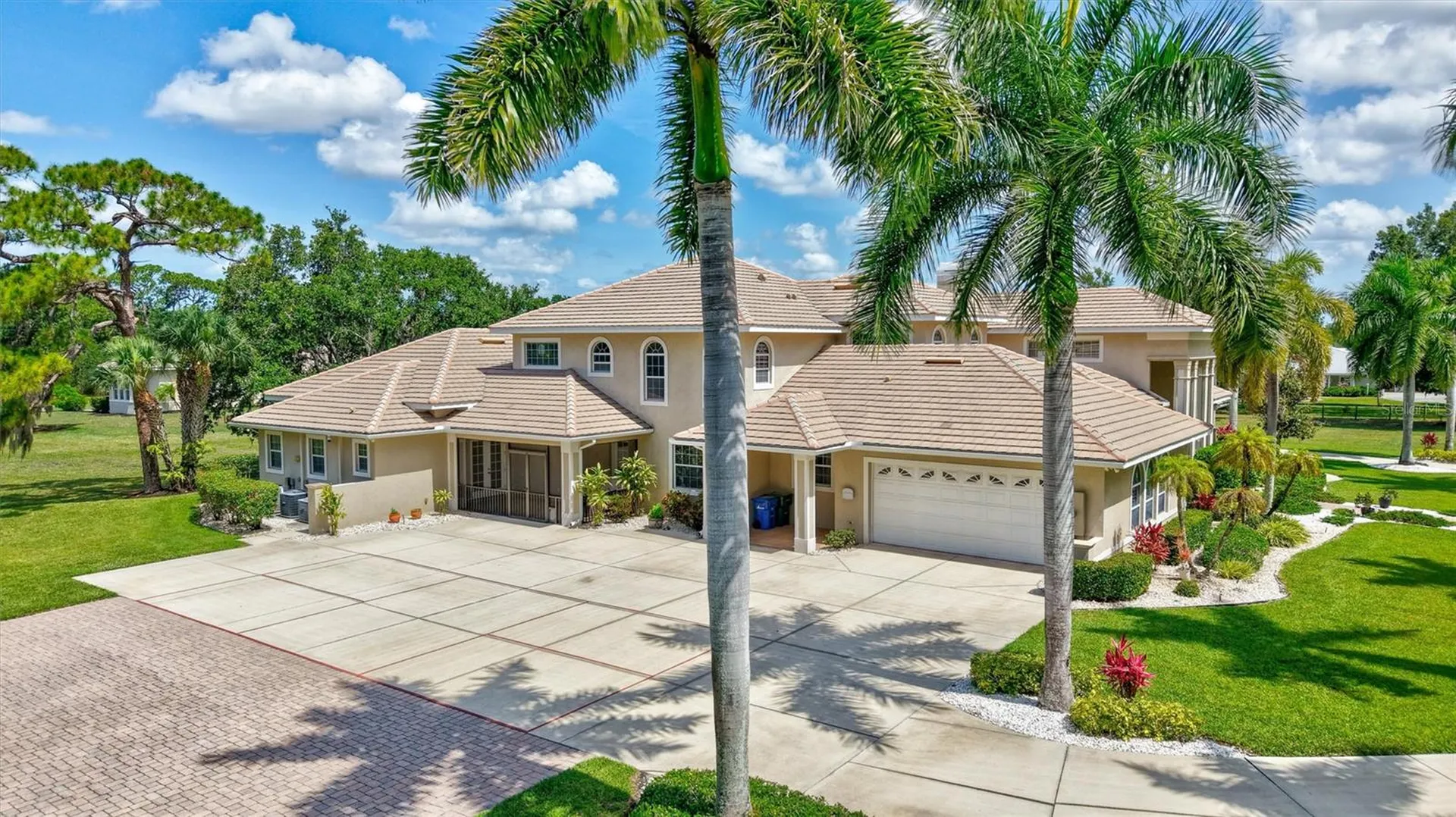 1045 Fox Creek Drive Sarasota FL 34240