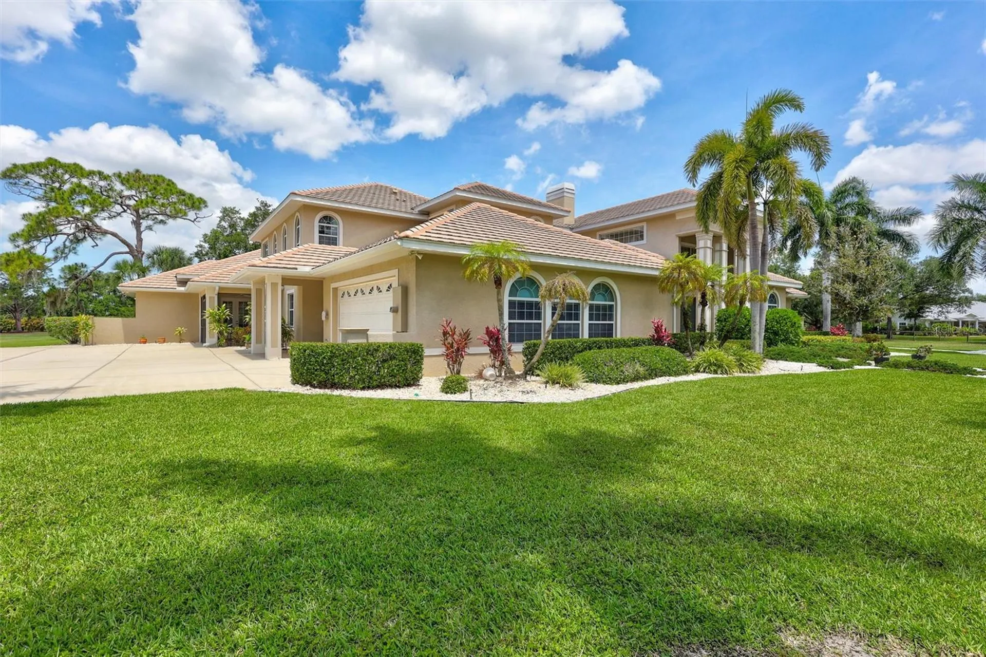 1045 Fox Creek Drive Sarasota FL 34240
