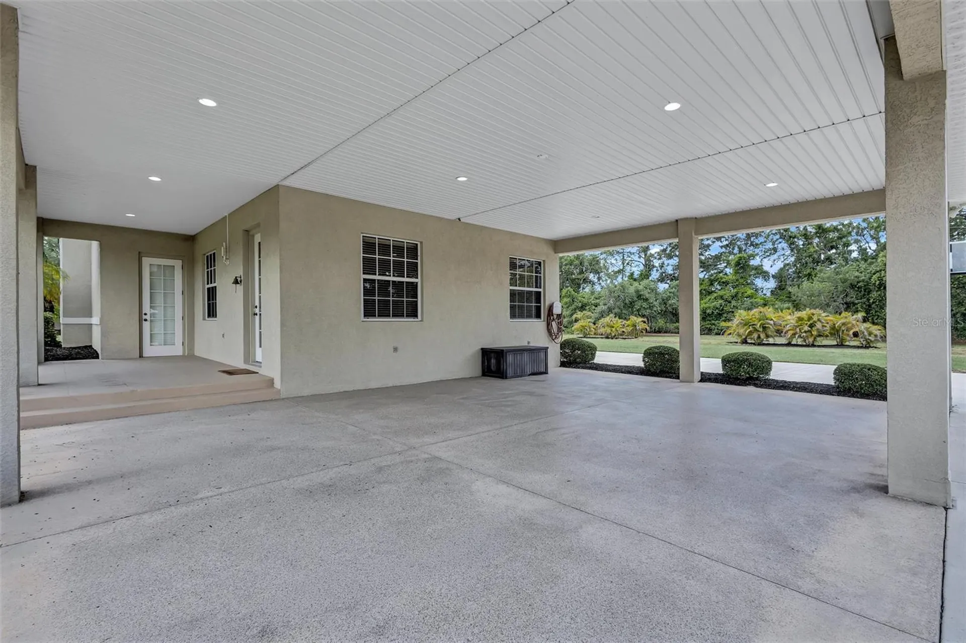 1045 Fox Creek Drive Sarasota FL 34240