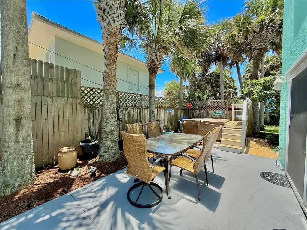 107 6th Street N Flagler Beach FL 32136