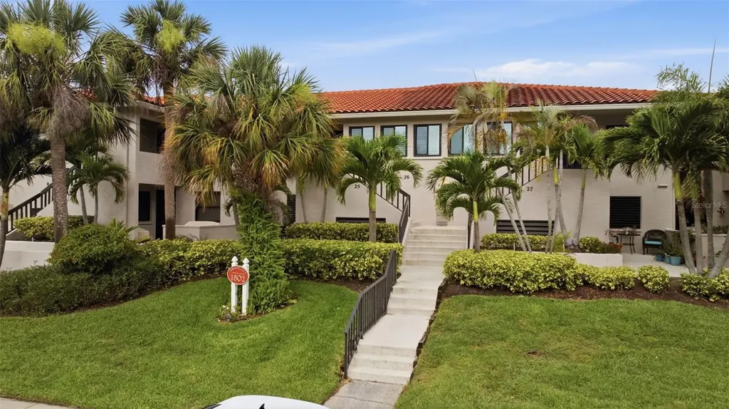 1802 Mariner Drive E Tarpon Springs FL 34689