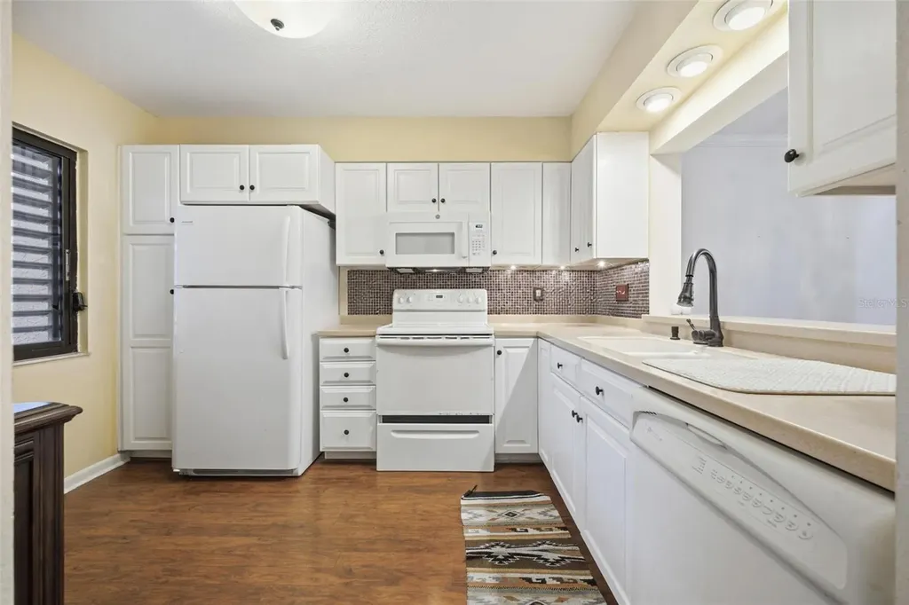 1802 Mariner Drive E Tarpon Springs FL 34689