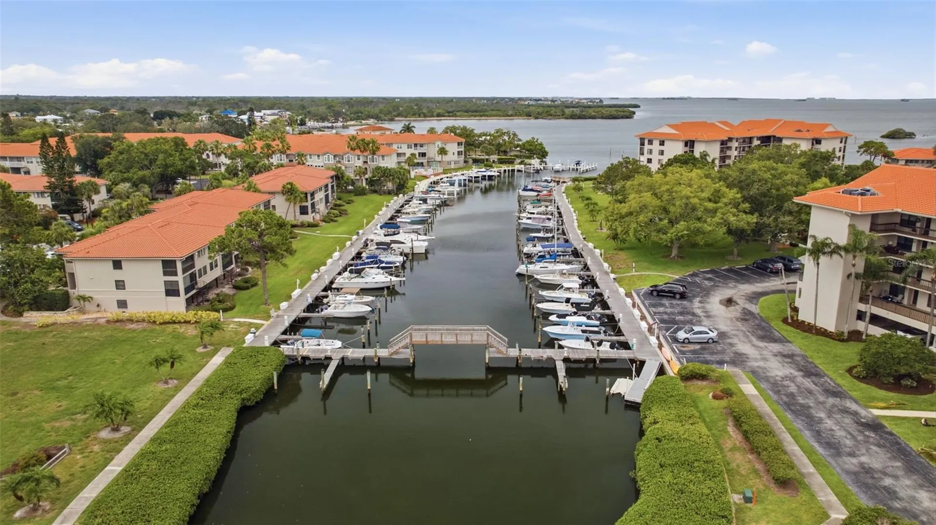 1802 Mariner Drive E Tarpon Springs FL 34689
