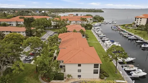 1802 Mariner Drive E Tarpon Springs FL 34689