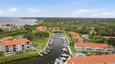 1802 Mariner Drive E Tarpon Springs FL 34689