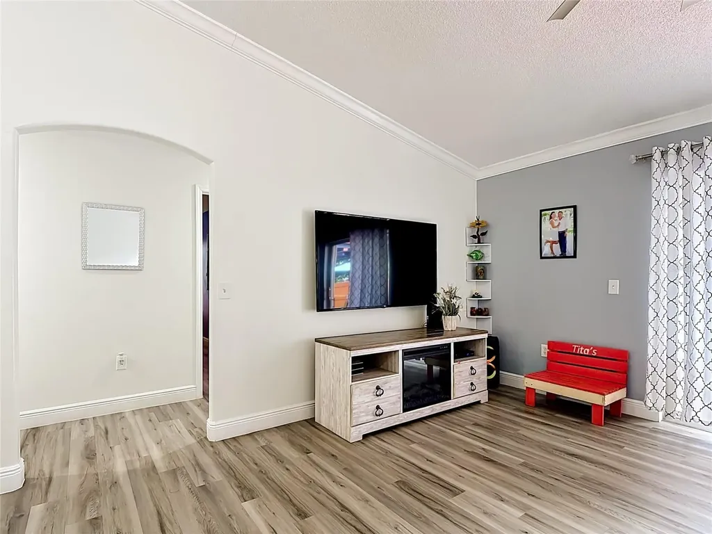 915 Bonneville Lane Kissimmee FL 34759