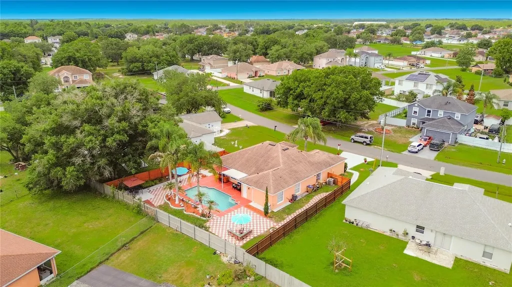 915 Bonneville Lane Kissimmee FL 34759