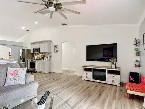 915 Bonneville Lane Kissimmee FL 34759