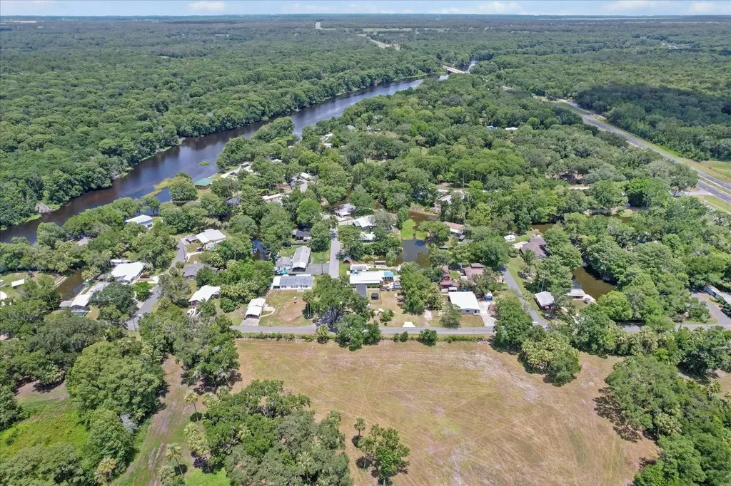 609 S Redbud Terrace Inverness FL 34450