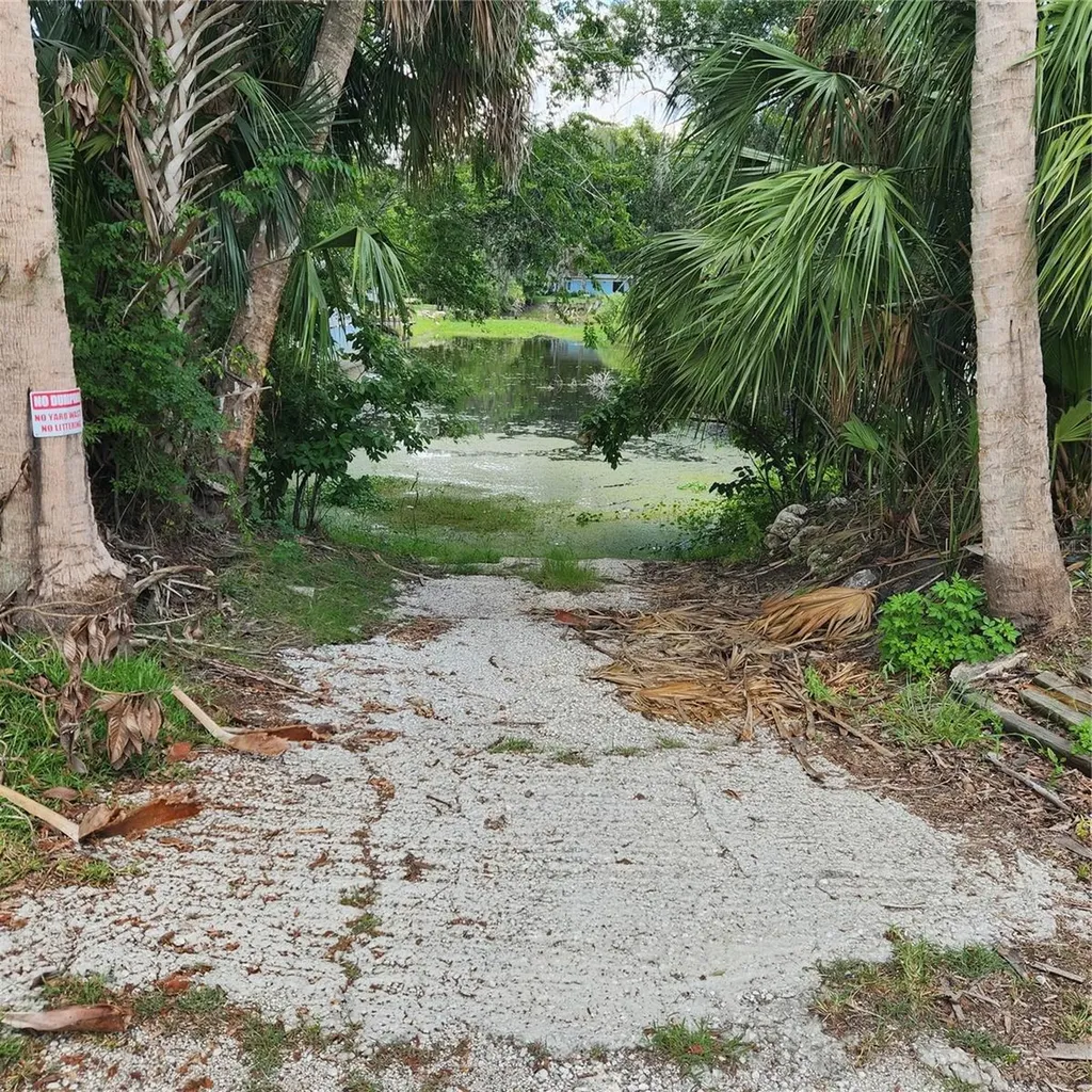 609 S Redbud Terrace Inverness FL 34450