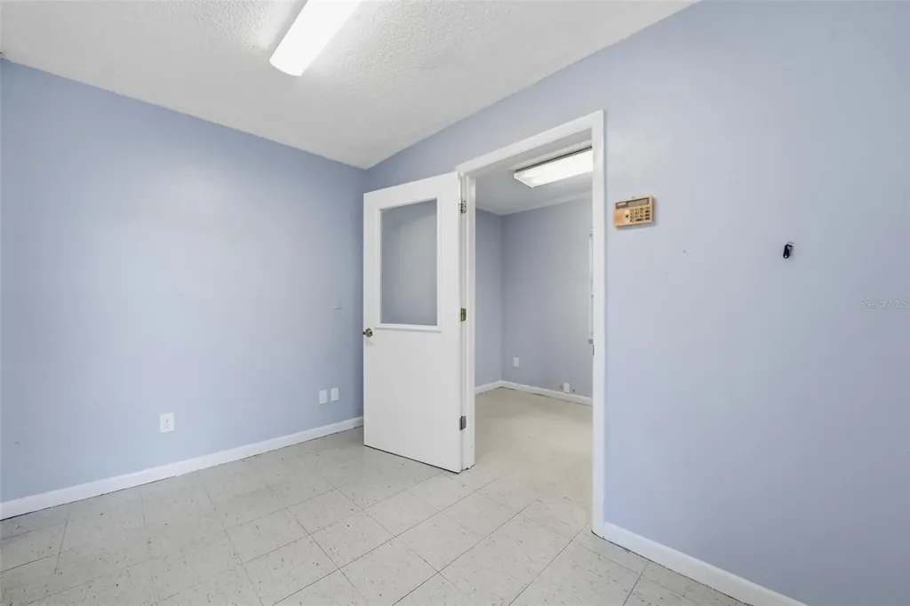 2886 Whitney Road Clearwater FL 33760